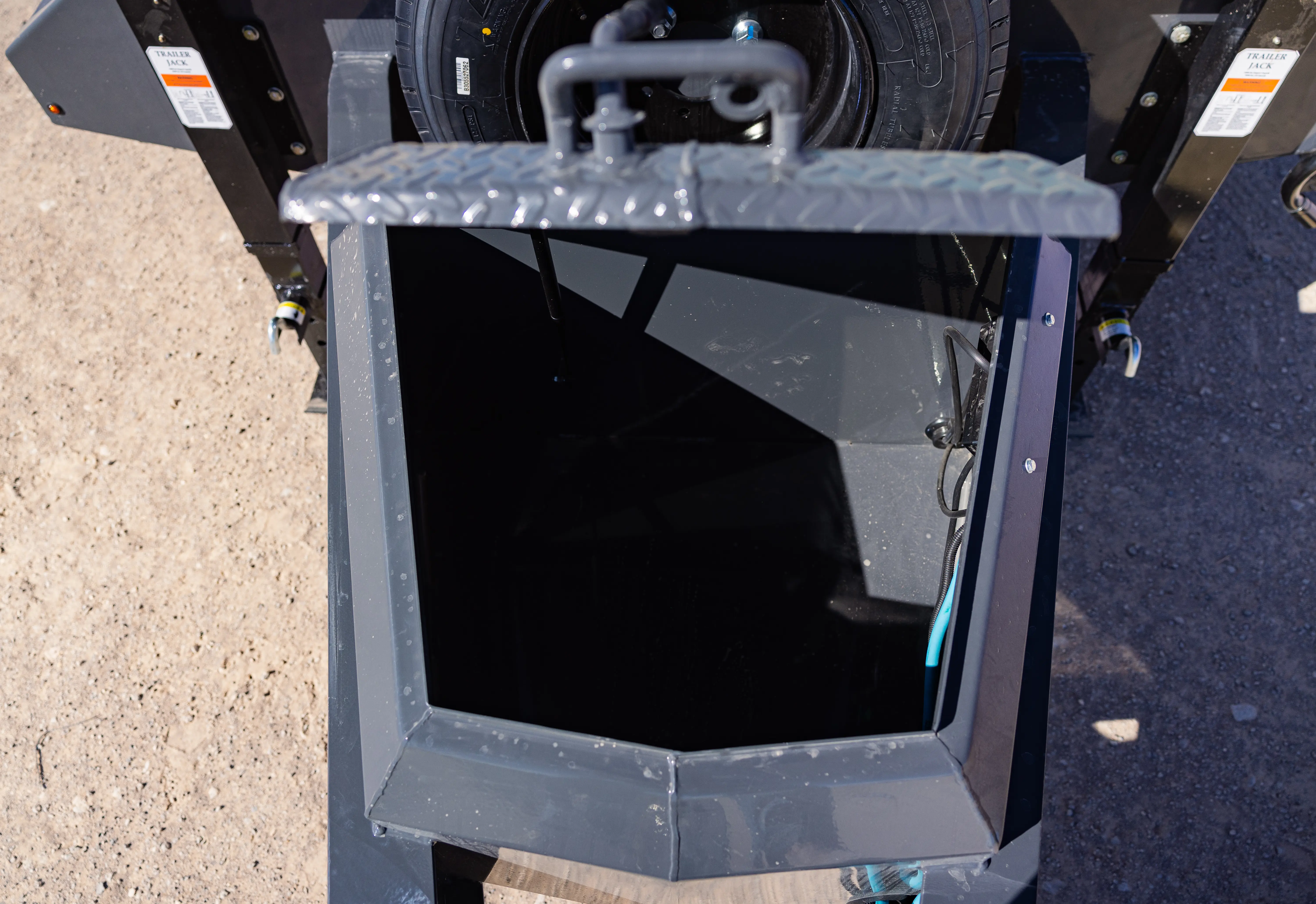 horizon trailers img